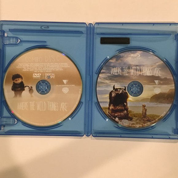 Warner Bros. WHERE THE WILD THINGS ARE Blu-Ray Disc - Picture 2 of 3